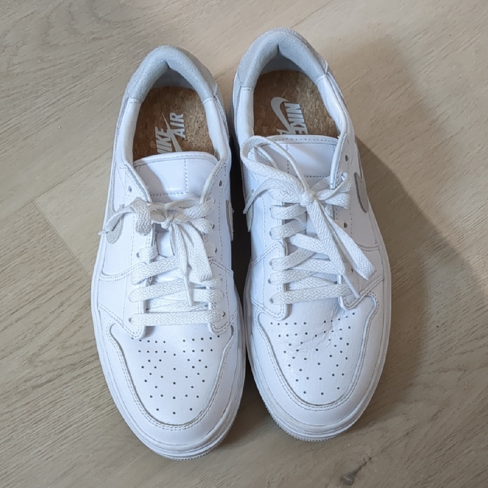 Nike Air Women's White Leather Sneakers Platform